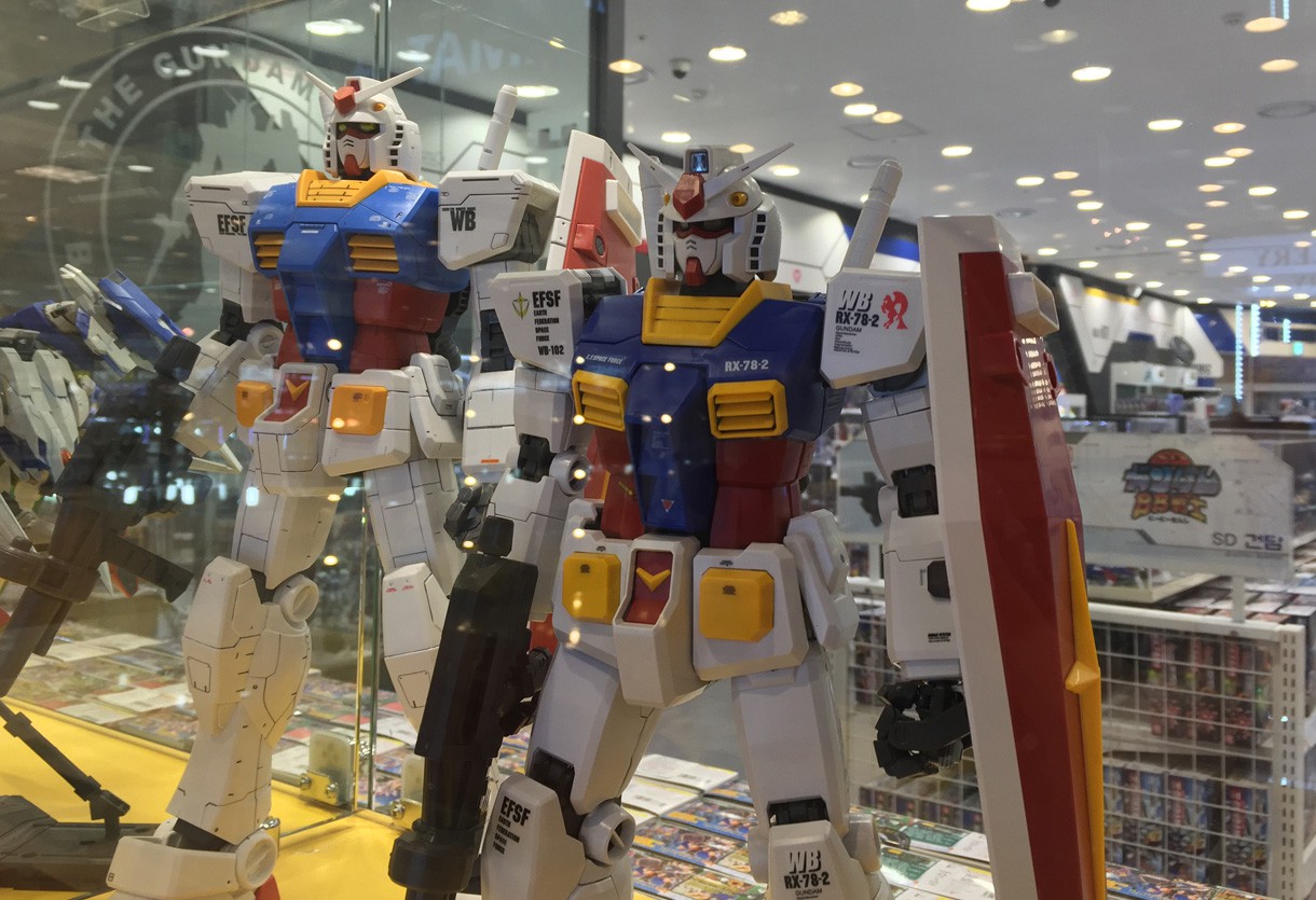 THE GUNDAM BASE.SIDE4 03